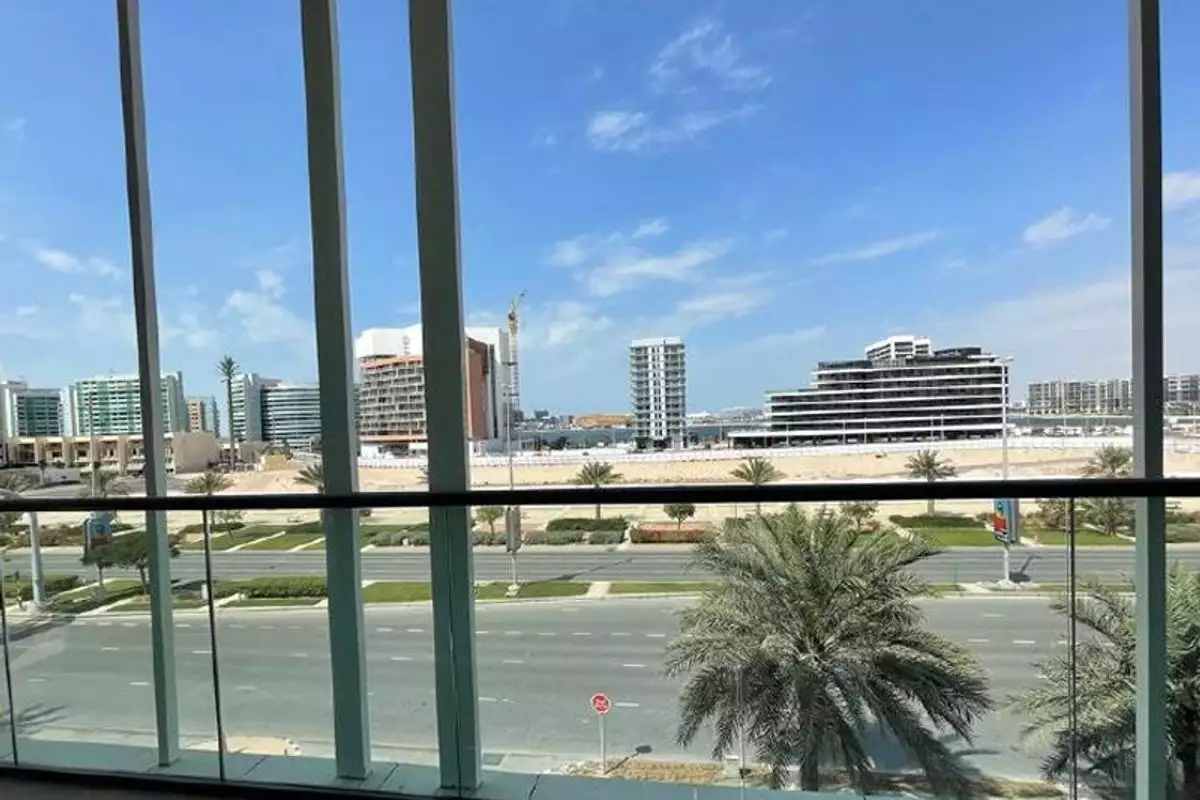 Flat 92m² in UAE, Abu Dhabi. Priced at 310676€ rent photo-4