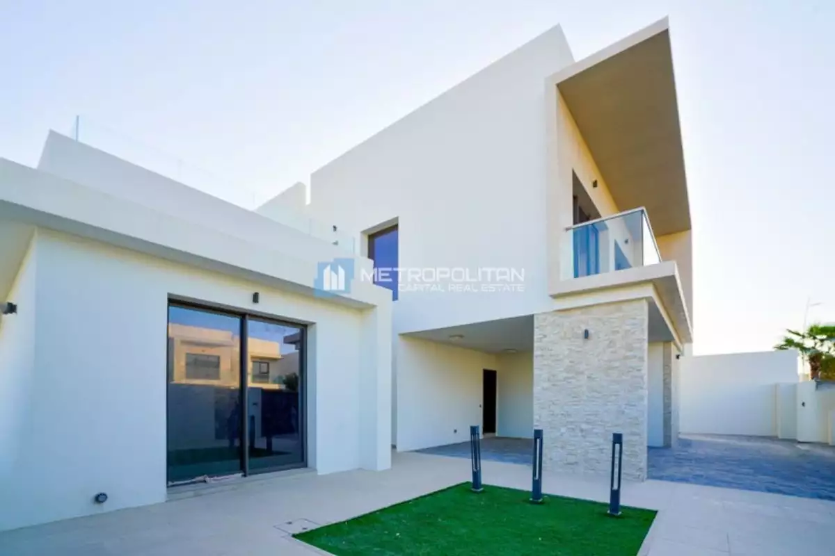 Villa 622m² in UAE, Abu Dhabi. Priced at 2497155€ rent photo-2