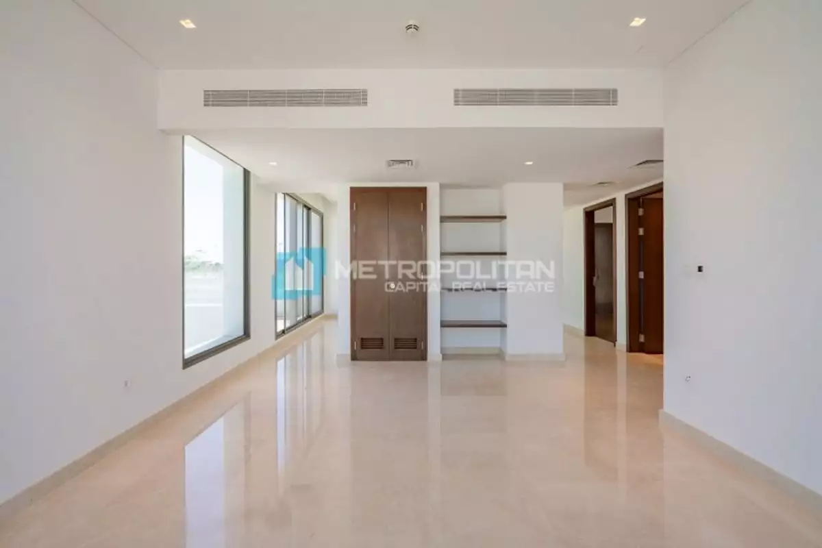 Villa 622m² in UAE, Abu Dhabi. Priced at 2497155€ rent photo-7