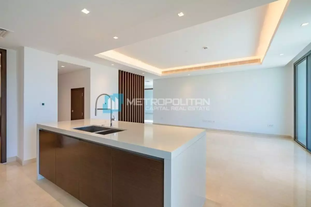 Villa 622m² in UAE, Abu Dhabi. Priced at 2497155€ rent photo-16