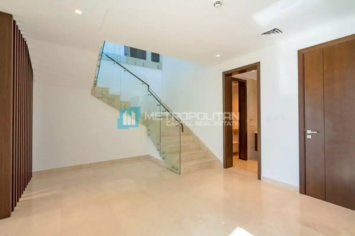 Villa 622m² in UAE, Abu Dhabi. Priced at 2497155€ rent photo-19