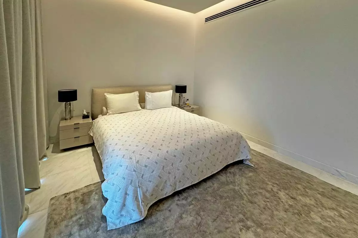 Flat 349m² in UAE, Dubai. Priced at 5144139€ rent photo-9