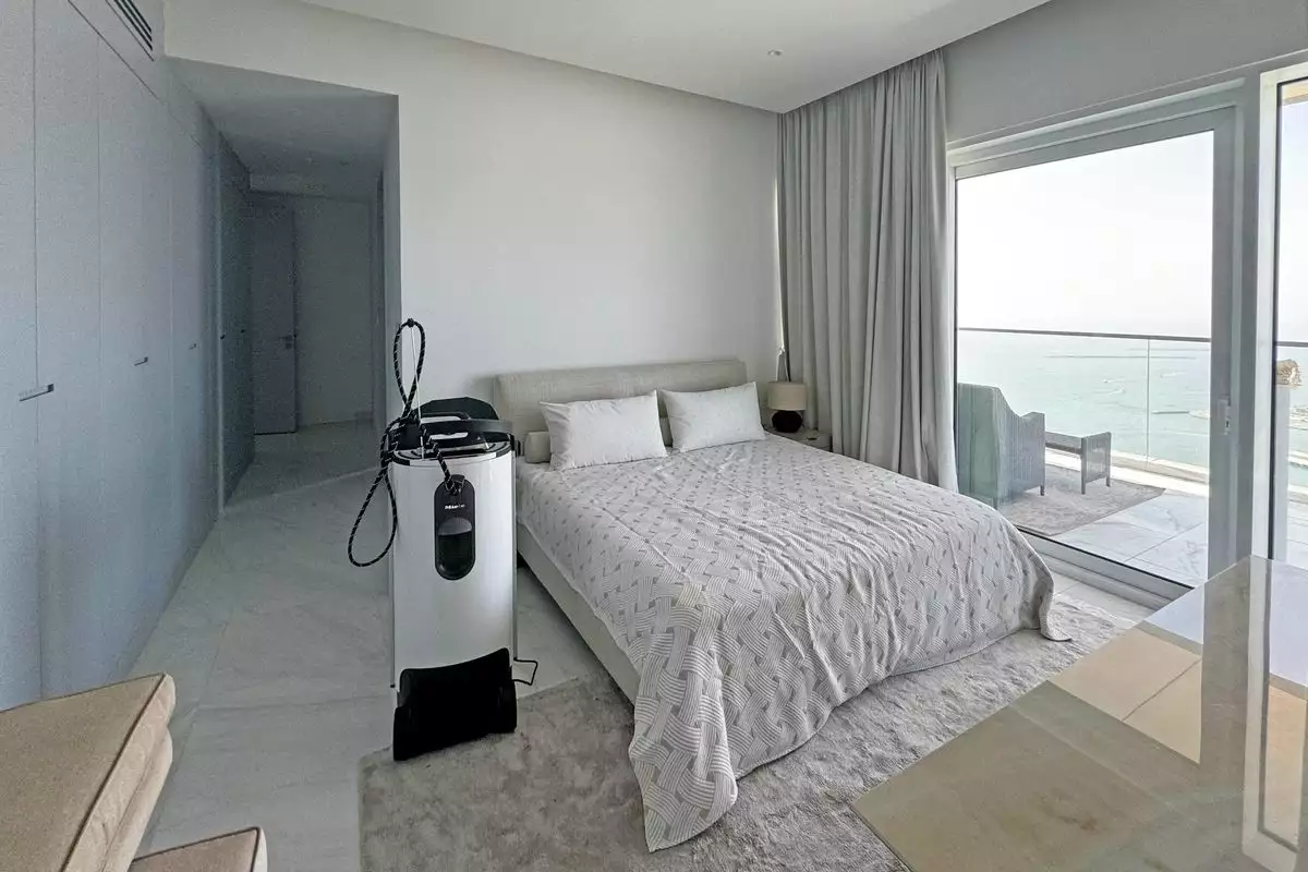 Flat 349m² in UAE, Dubai. Priced at 5144139€ rent photo-13