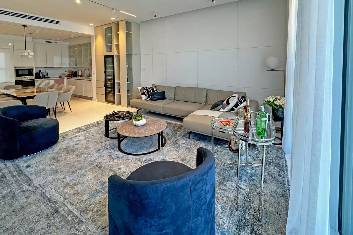Flat 241m² in UAE, Dubai. Priced at 4494879€ rent photo-2