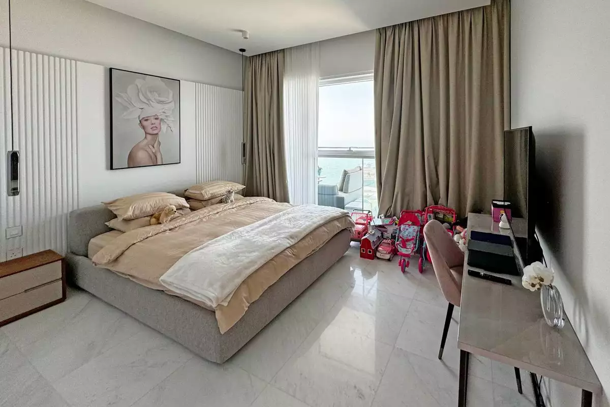 Flat 241m² in UAE, Dubai. Priced at 4494879€ rent photo-4