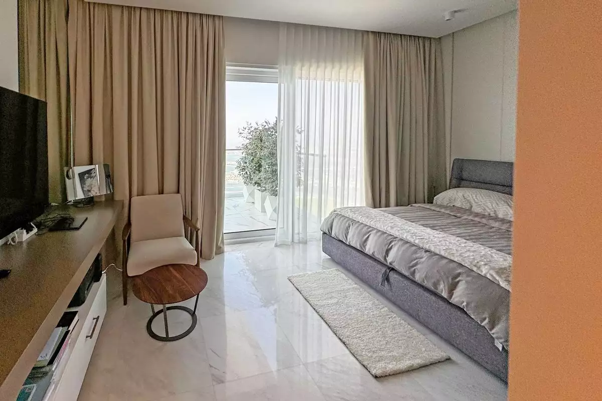 Flat 241m² in UAE, Dubai. Priced at 4494879€ rent photo-7