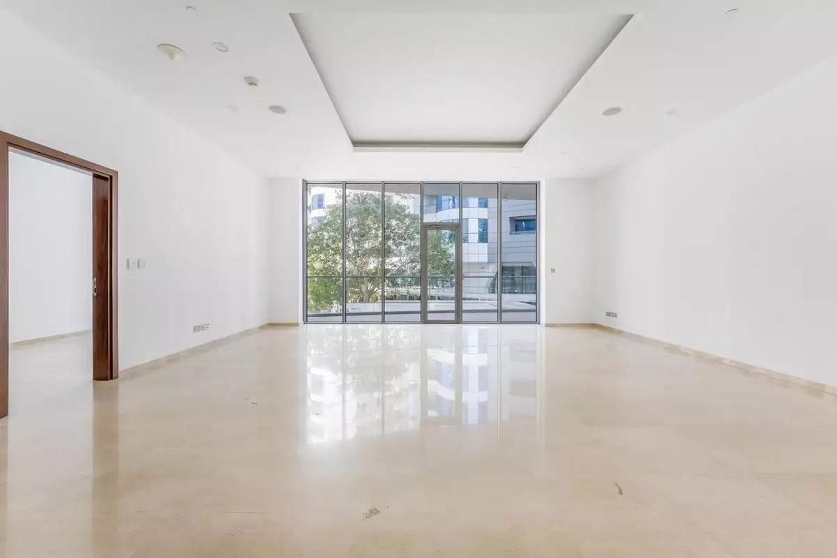 Flat 227m² in UAE, Dubai. Priced at 1559829€ rent photo-2