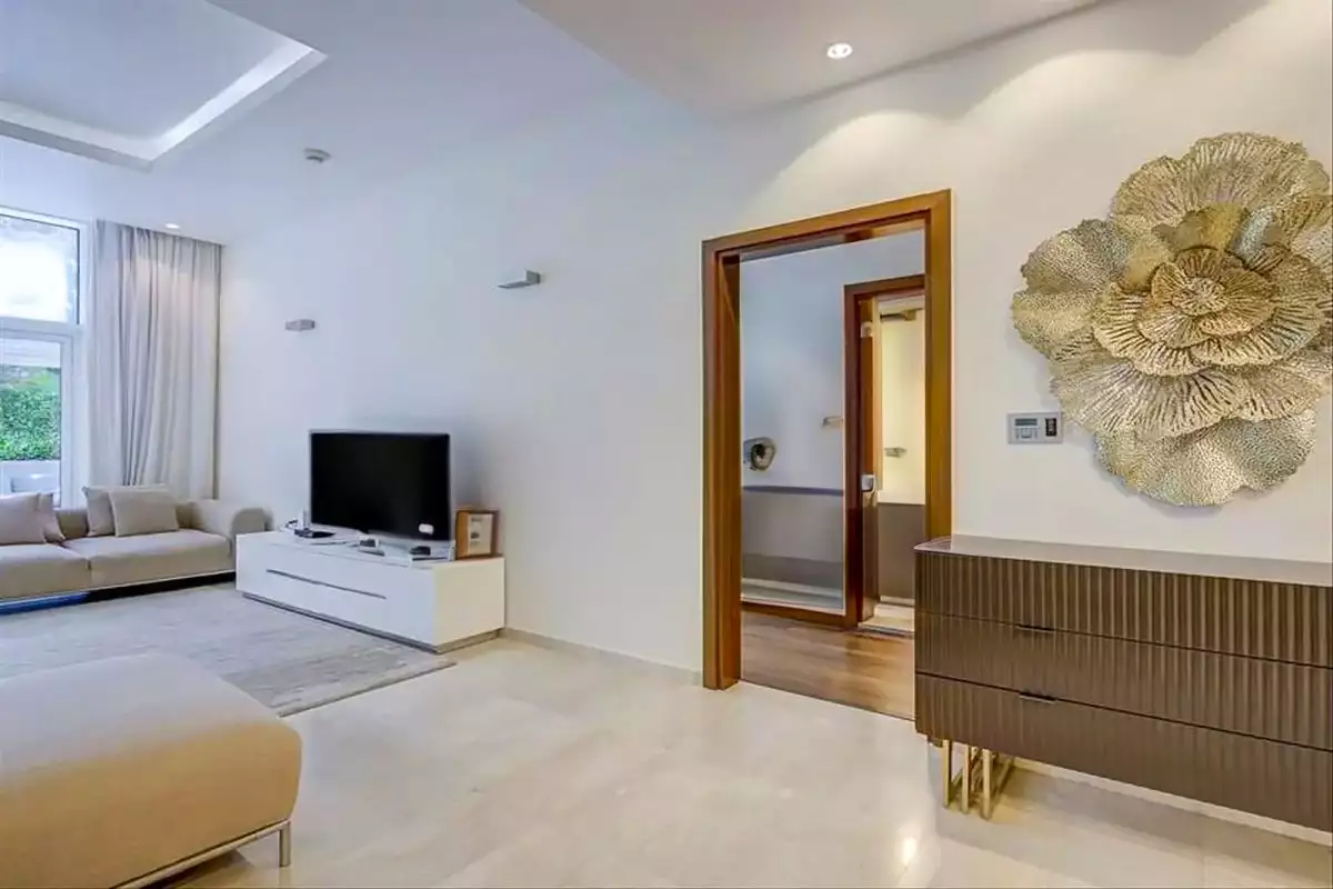 Flat 132m² in UAE, Dubai. Priced at 749146€ rent photo-3