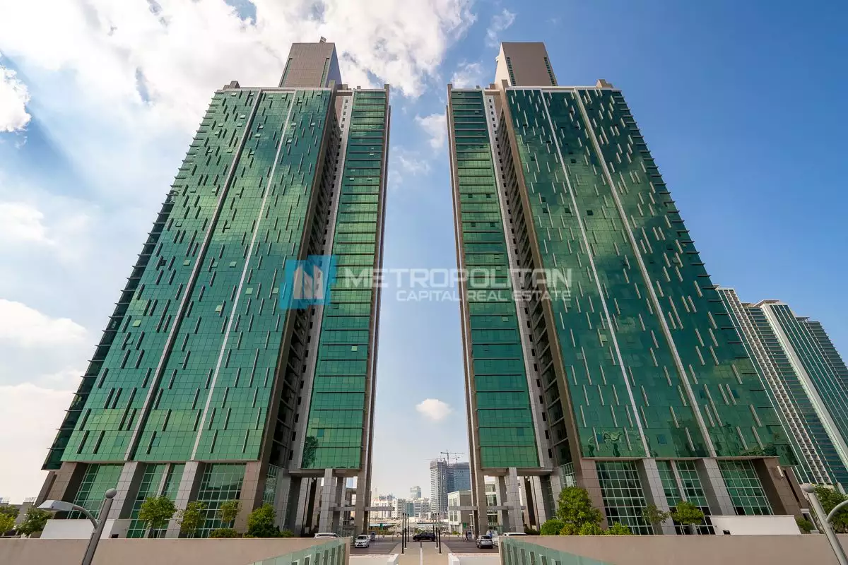 Flat 160m² in UAE, Abu Dhabi. Priced at 506853€ rent photo-1