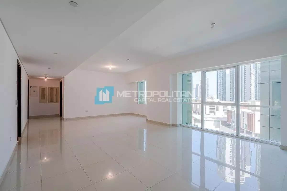 Flat 160m² in UAE, Abu Dhabi. Priced at 506853€ rent photo-2