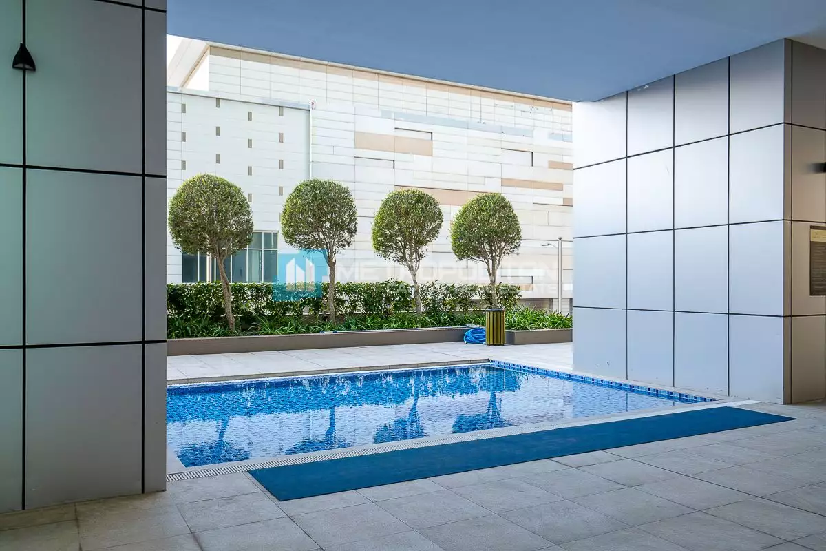Flat 160m² in UAE, Abu Dhabi. Priced at 506853€ rent photo-3