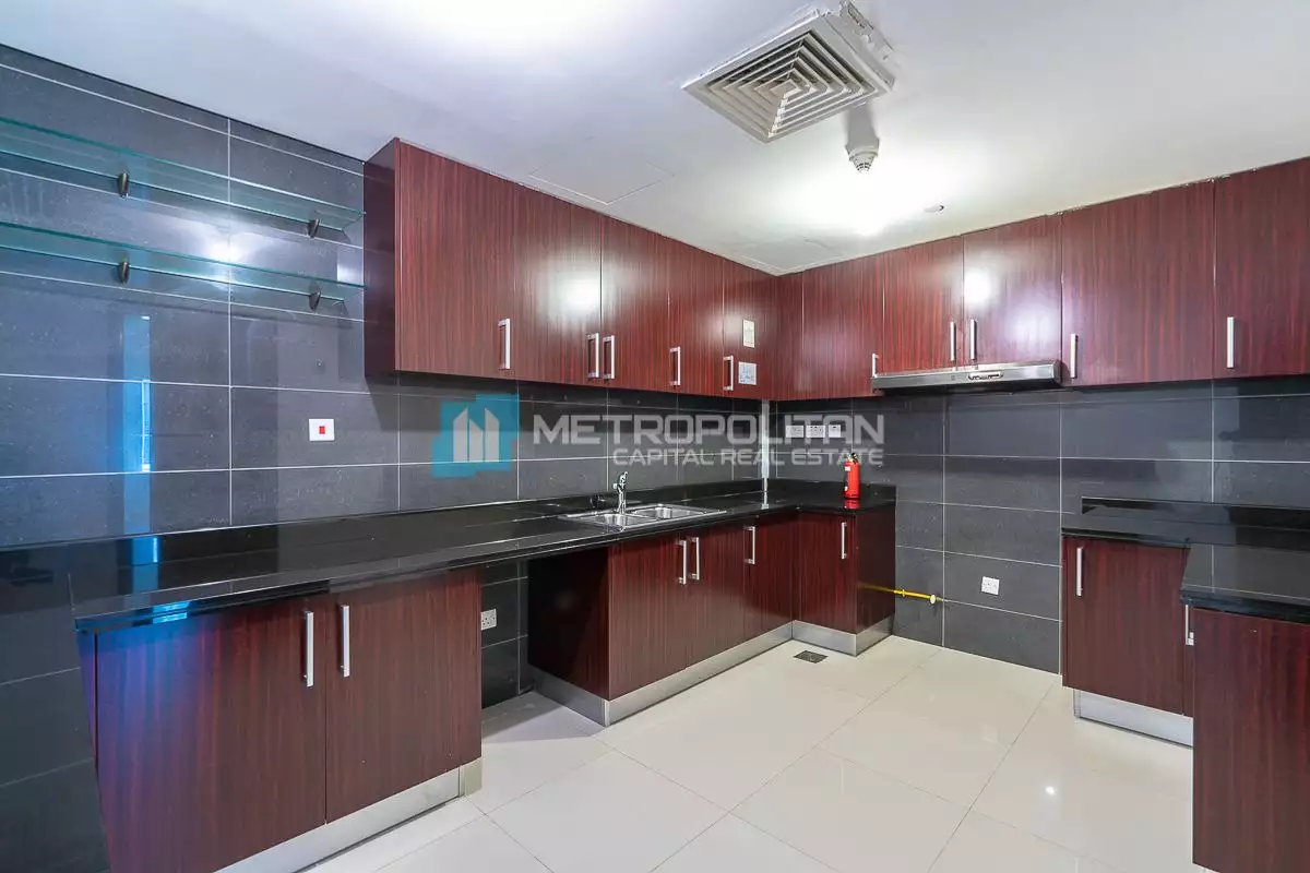 Flat 160m² in UAE, Abu Dhabi. Priced at 506853€ rent photo-6