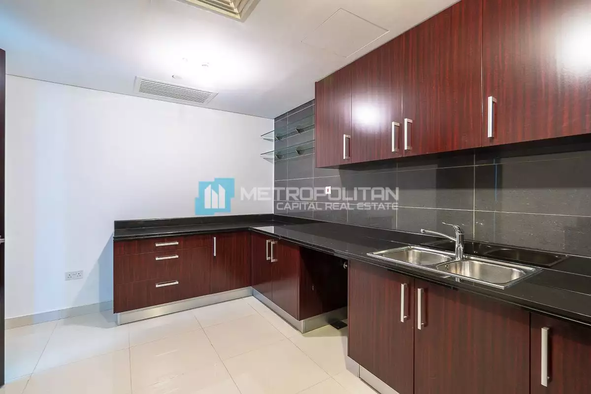 Flat 160m² in UAE, Abu Dhabi. Priced at 506853€ rent photo-8
