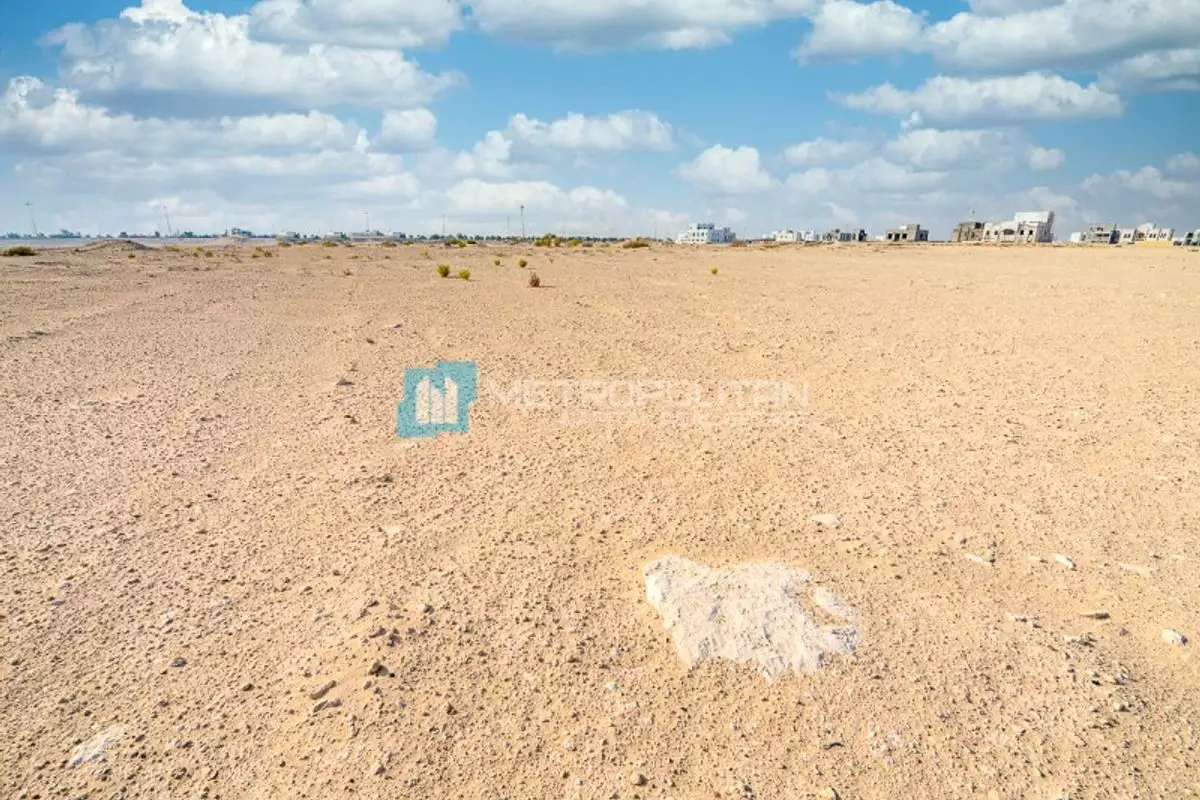 Land 2941m² in UAE, Abu Dhabi. Priced at 2996586€ rent photo-10