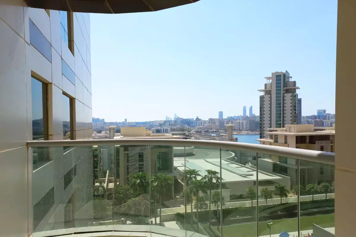 Flat 158m² in UAE, Abu Dhabi. Priced at 527827€ rent photo-3