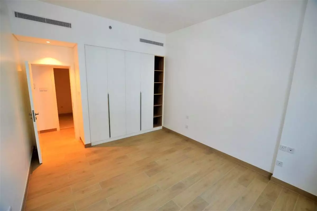 Flat 70m² in UAE, Dubai. Priced at 543449€ rent photo-3