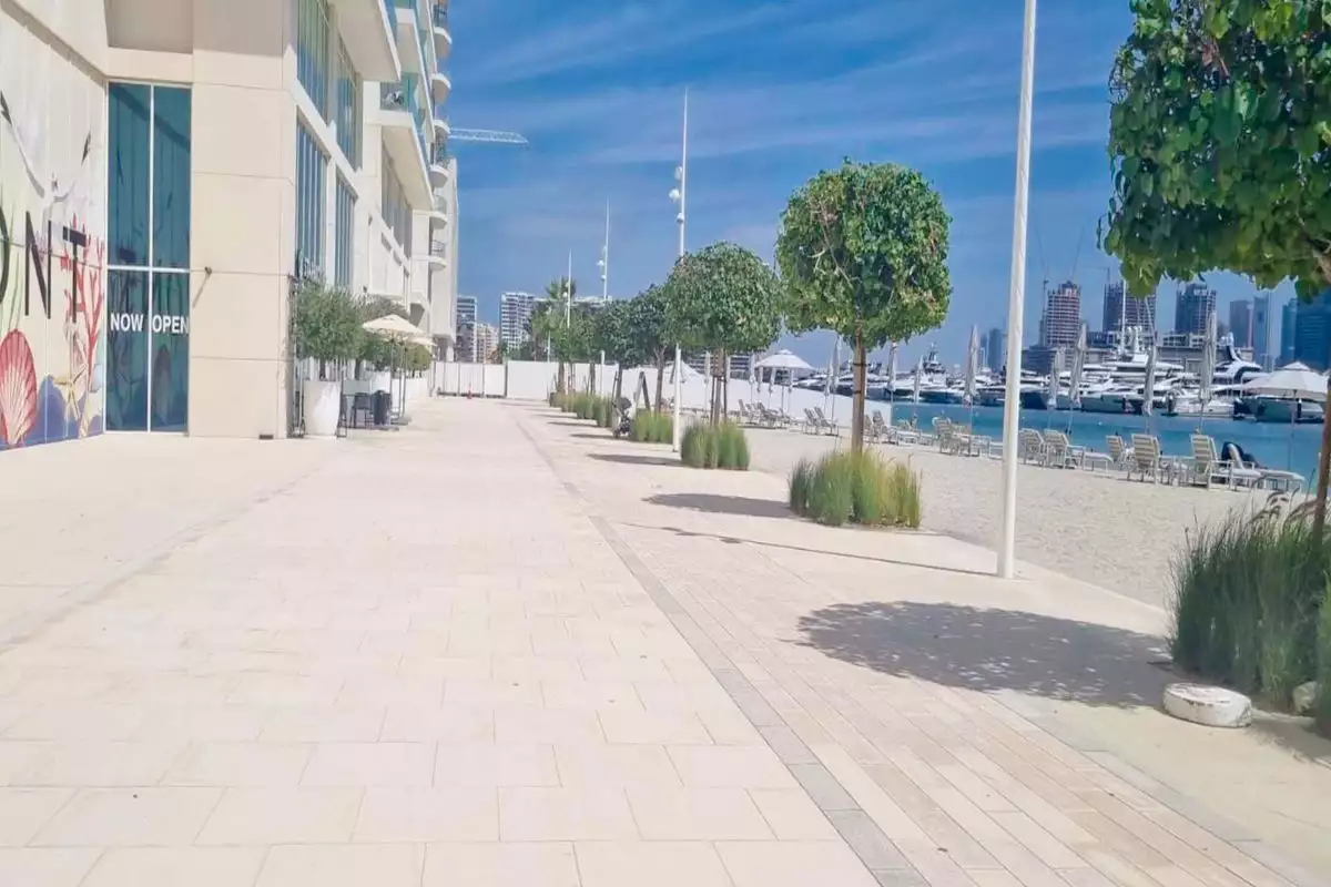 Flat 107m² in UAE, Dubai. Priced at 1148920€ rent photo-2