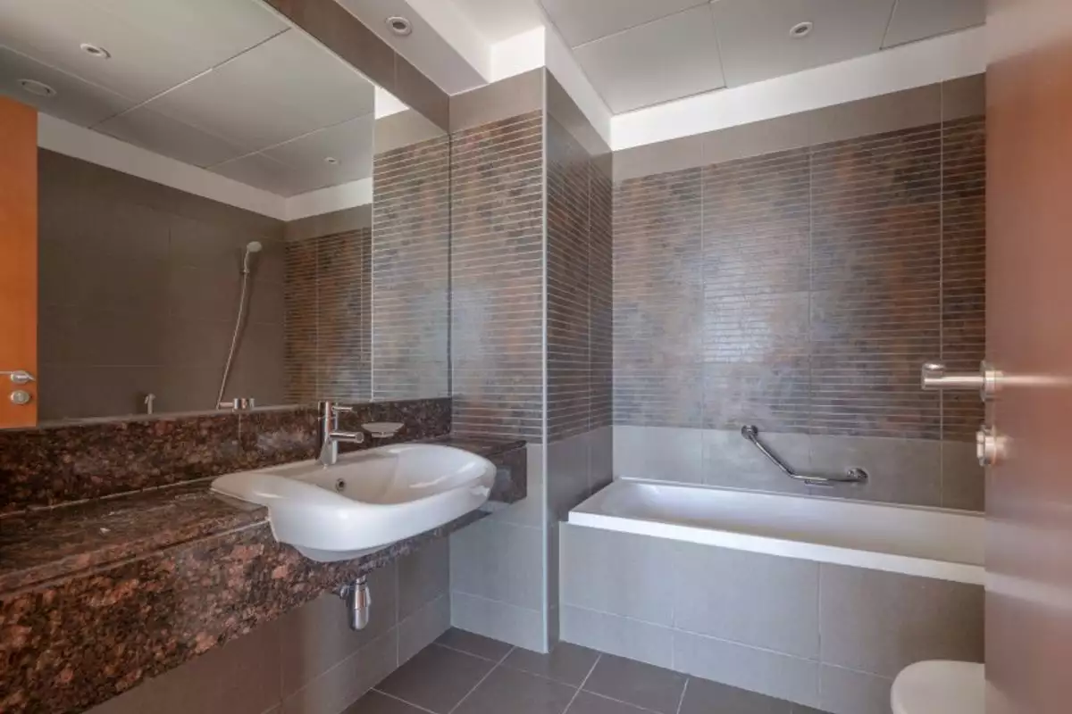 Flat 94m² in UAE, Abu Dhabi. Priced at 307150€ rent photo-11