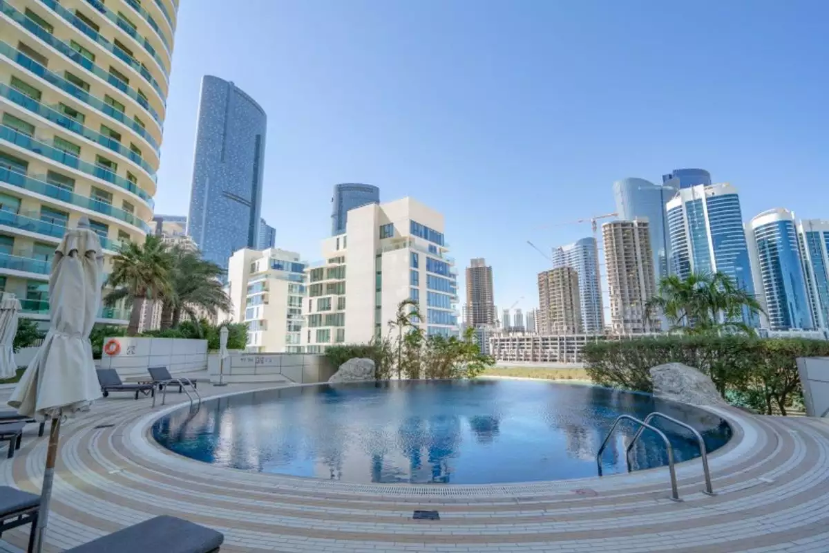 Flat 94m² in UAE, Abu Dhabi. Priced at 307150€ rent photo-16
