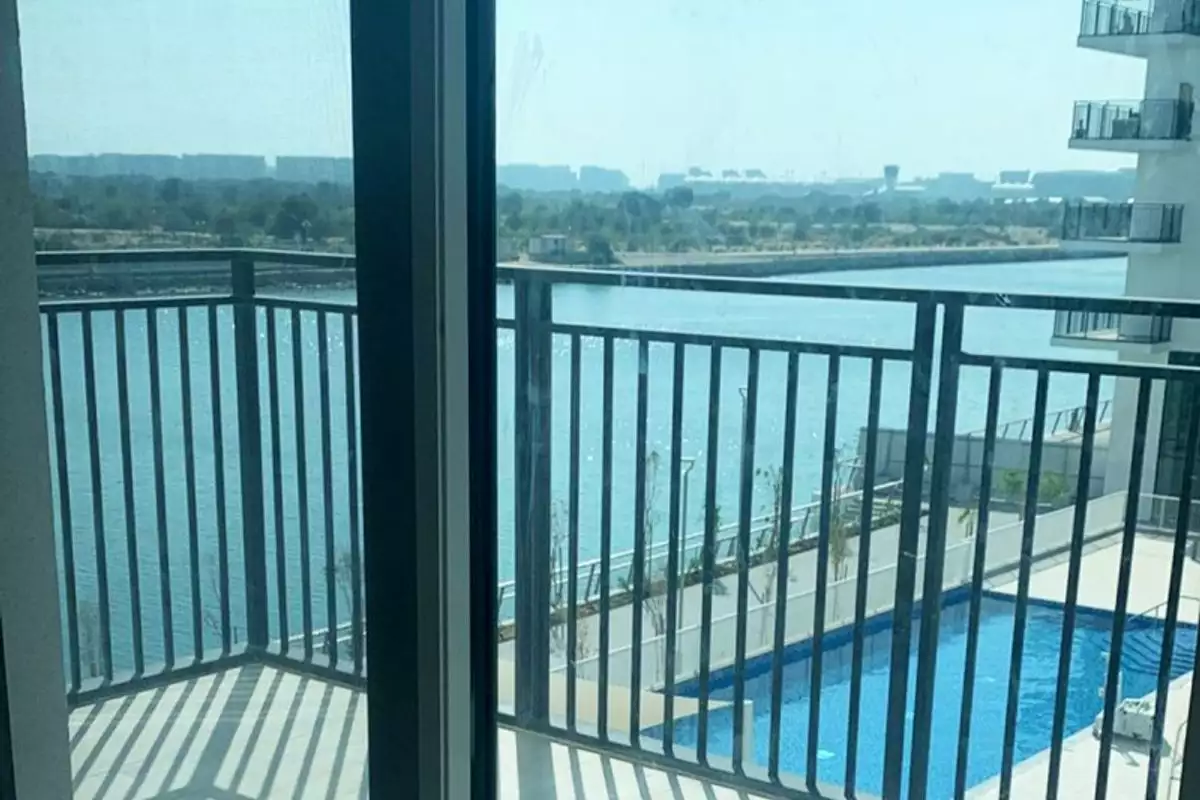 Flat 100m² in UAE, Abu Dhabi. Priced at 374573€ rent photo-3