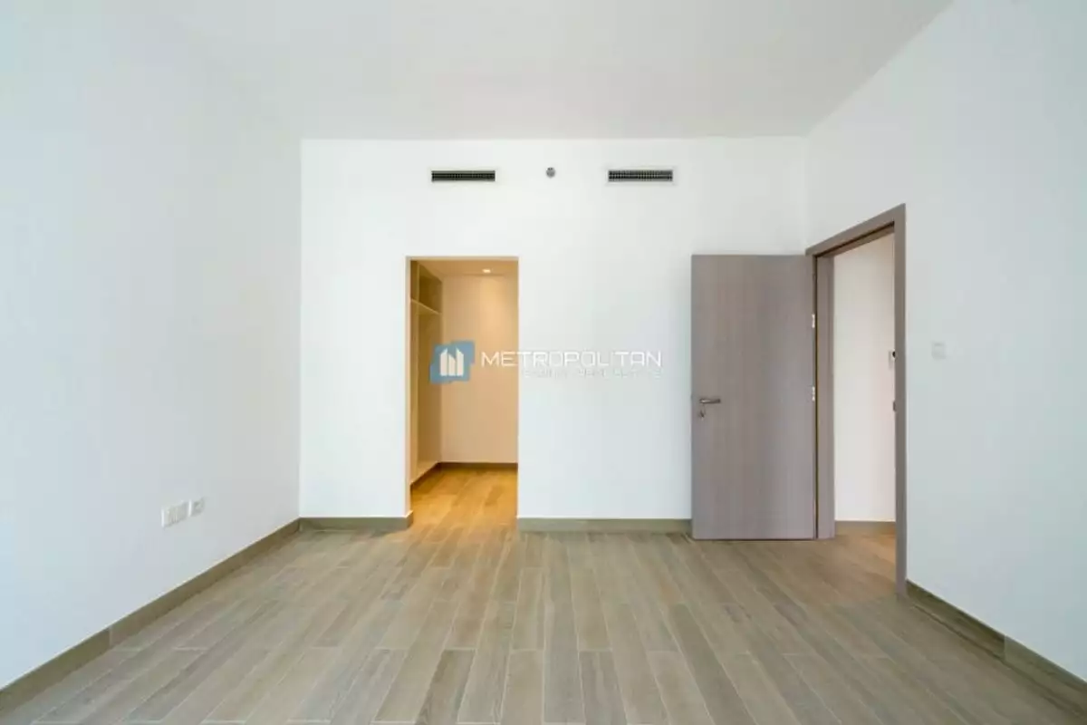 Flat 100m² in UAE, Abu Dhabi. Priced at 374573€ rent photo-9