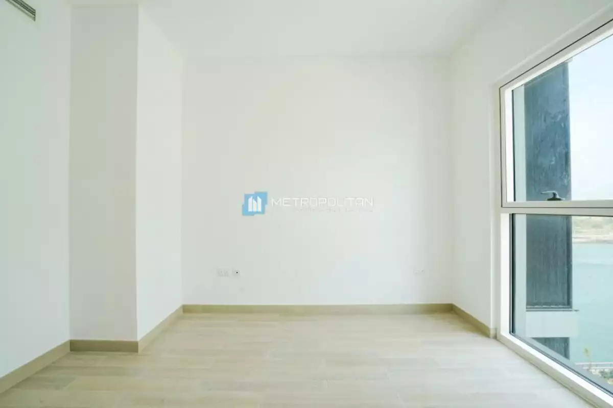 Flat 100m² in UAE, Abu Dhabi. Priced at 374573€ rent photo-11