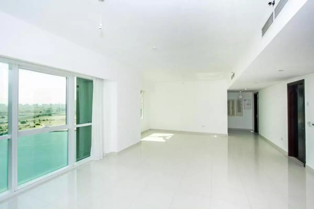 Flat 160m² in UAE, Abu Dhabi. Priced at 440410€ rent photo-3