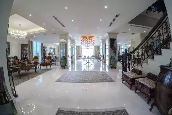 Villa 465m² in UAE, Abu Dhabi. Priced at 9988620€ rent photo-4