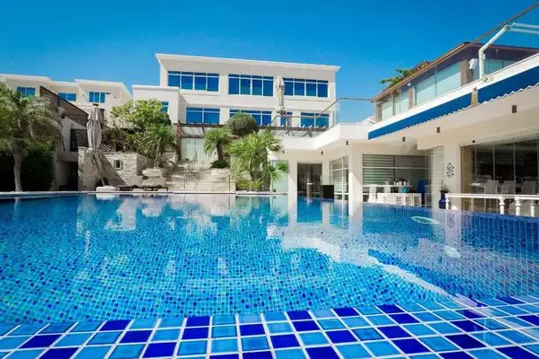 Villa 465m² in UAE, Abu Dhabi. Priced at 9988620€ rent photo-10
