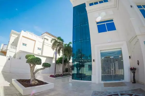 Villa 465m² in UAE, Abu Dhabi. Priced at 9988620€ rent photo-11
