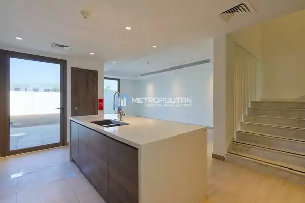Townhouse 217m² in UAE, Abu Dhabi. Priced at 749146€ rent photo-11