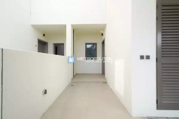 Townhouse 217m² in UAE, Abu Dhabi. Priced at 749146€ rent photo-20