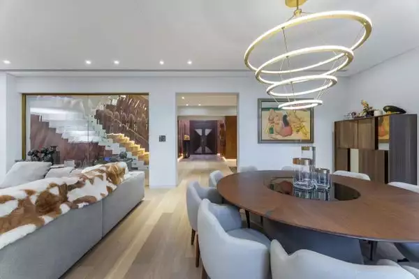 Villa 656m² in UAE, Dubai. Priced at 16518680€ rent photo-4