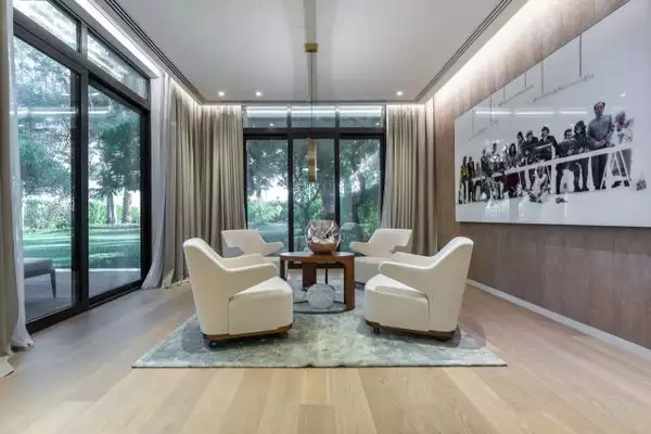 Villa 656m² in UAE, Dubai. Priced at 16518680€ rent photo-8