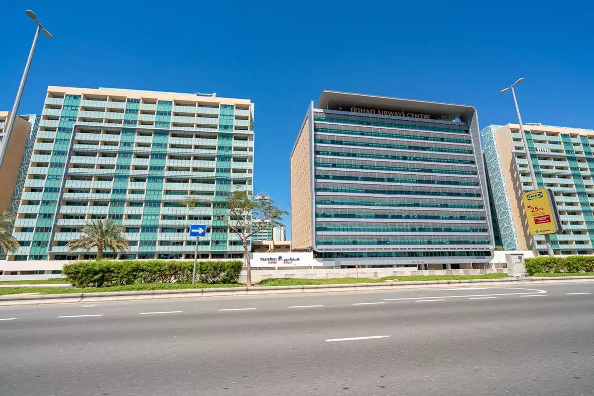 Flat 81m² in UAE, Abu Dhabi. Priced at 327161€ rent photo-2