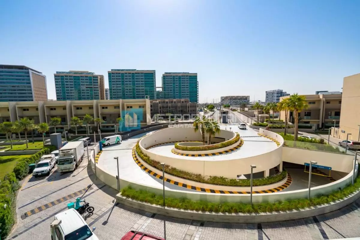 Flat 139m² in UAE, Abu Dhabi. Priced at 478159€ rent photo-2