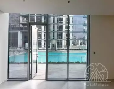 Buy in UAE for 744629€