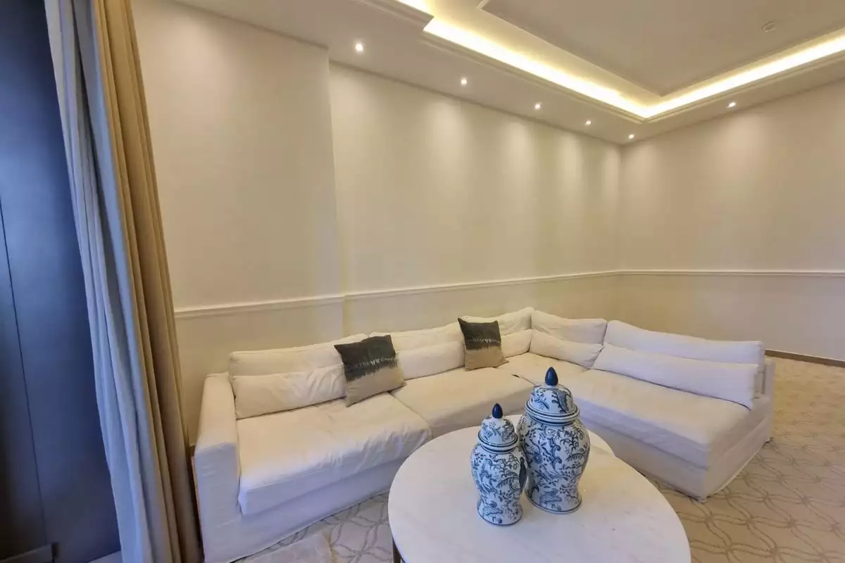 Flat 141m² in UAE, Dubai. Priced at 736661€ rent photo-2