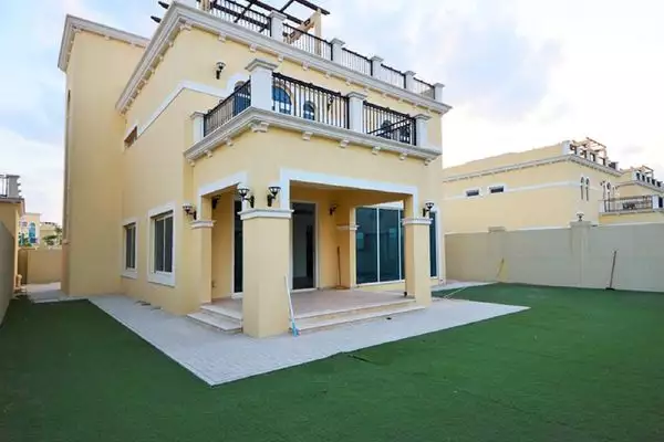 Villa 454m² in UAE, Dubai. Priced at 1410893€ rent photo-1