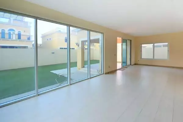 Villa 454m² in UAE, Dubai. Priced at 1410893€ rent photo-2