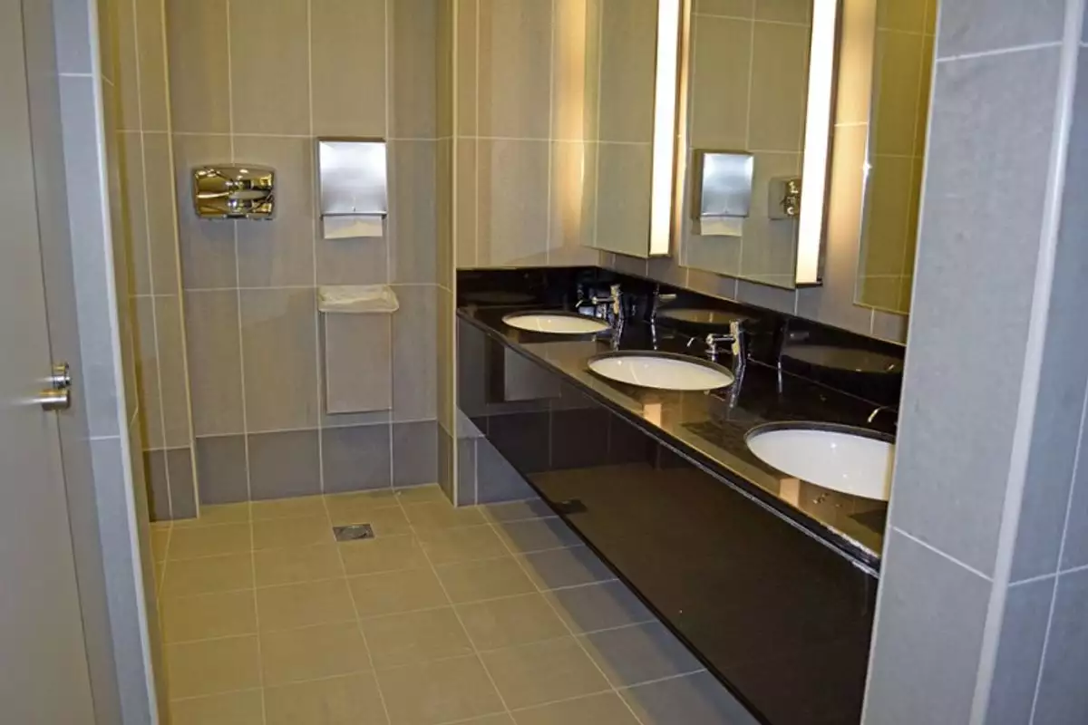 Other Properties 171m² in UAE, Abu Dhabi. Priced at 551072€ rent photo-7