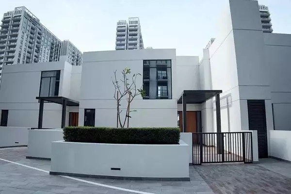 Townhouse 263m² in UAE, Dubai. Priced at 967897€ rent photo-1