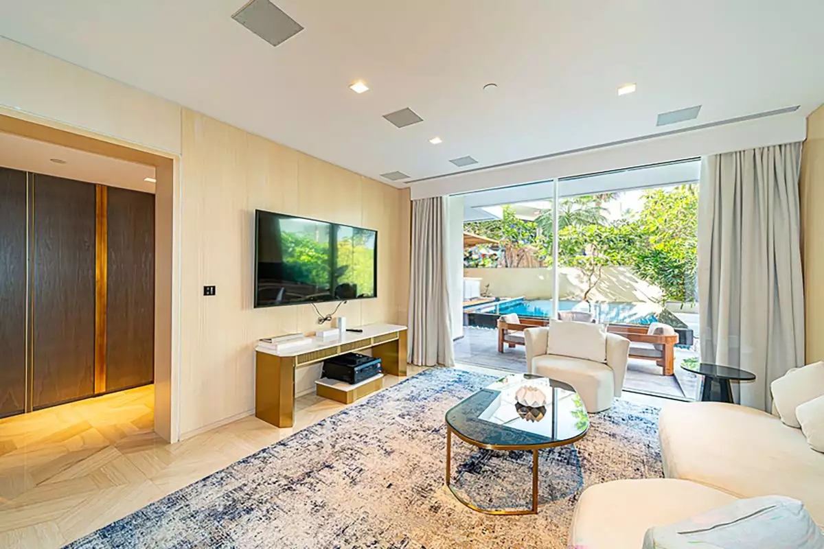 Flat 294m² in UAE, Dubai. Priced at 2327879€ rent photo-1