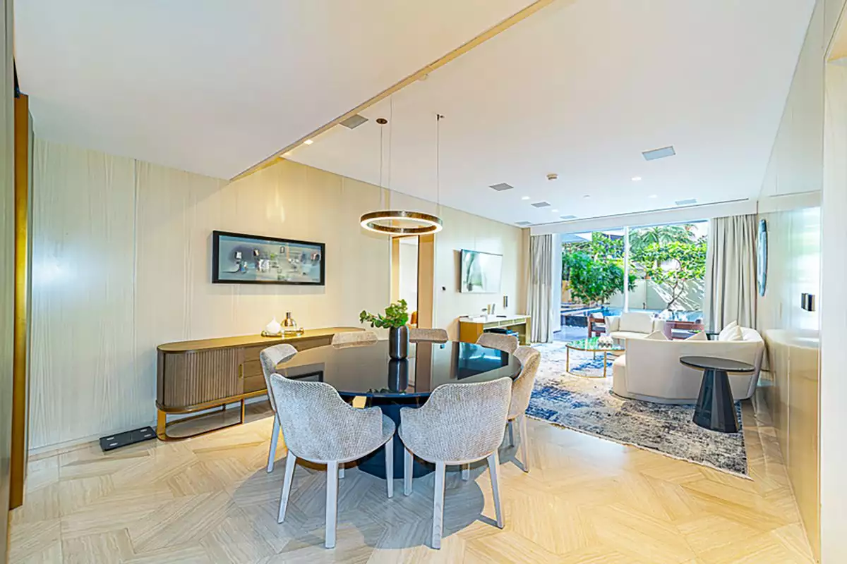 Flat 294m² in UAE, Dubai. Priced at 2327879€ rent photo-9
