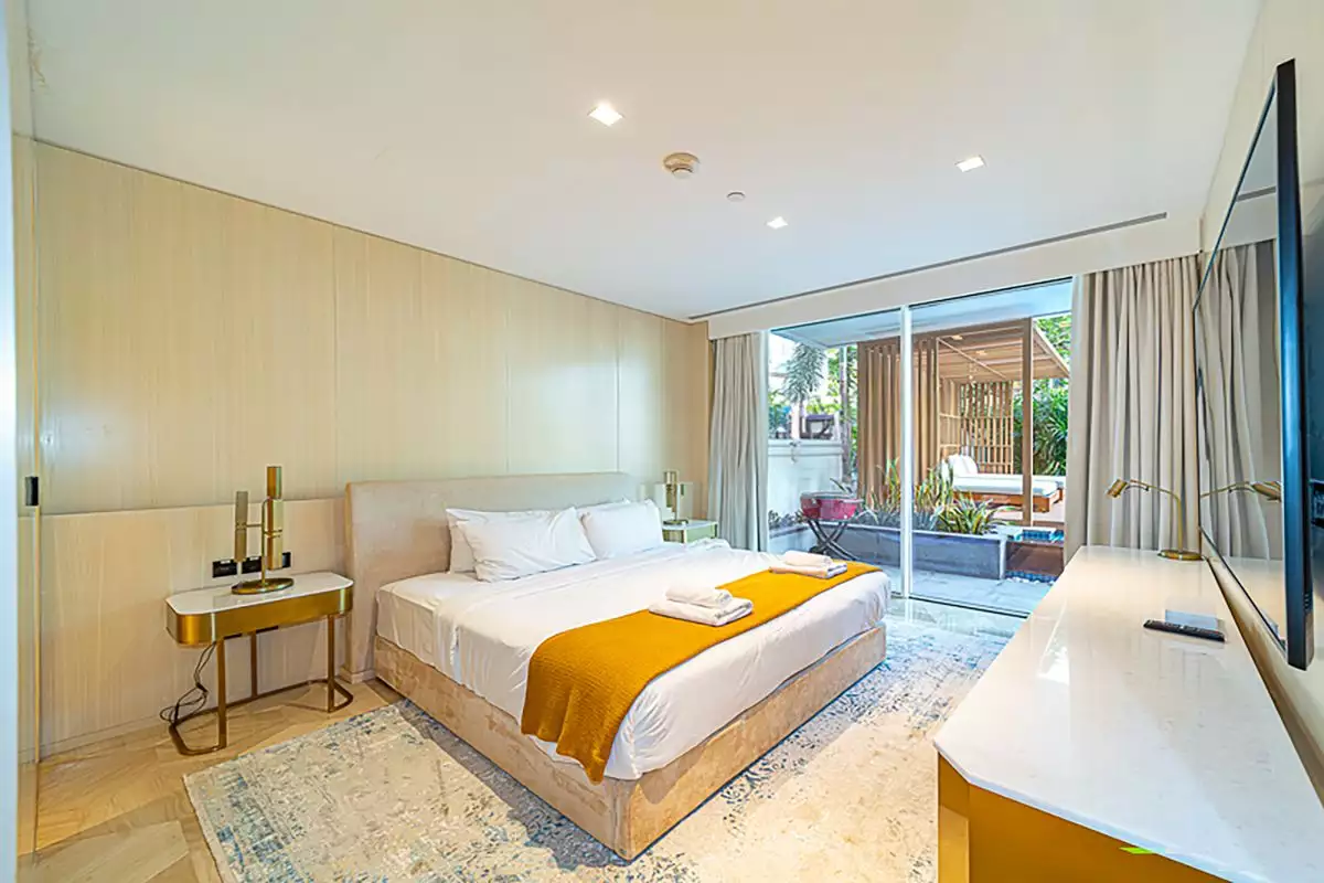 Flat 294m² in UAE, Dubai. Priced at 2327879€ rent photo-17