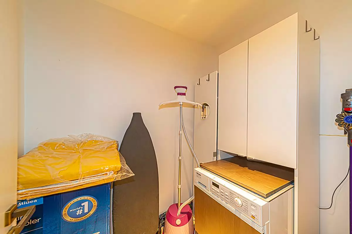 Flat 294m² in UAE, Dubai. Priced at 2327879€ rent photo-21