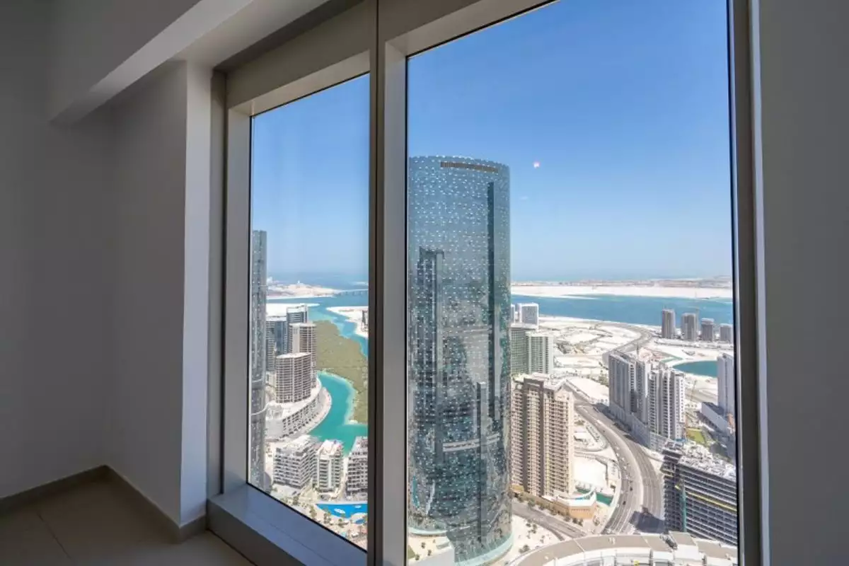 Flat 139m² in UAE, Abu Dhabi. Priced at 432008€ rent photo-1