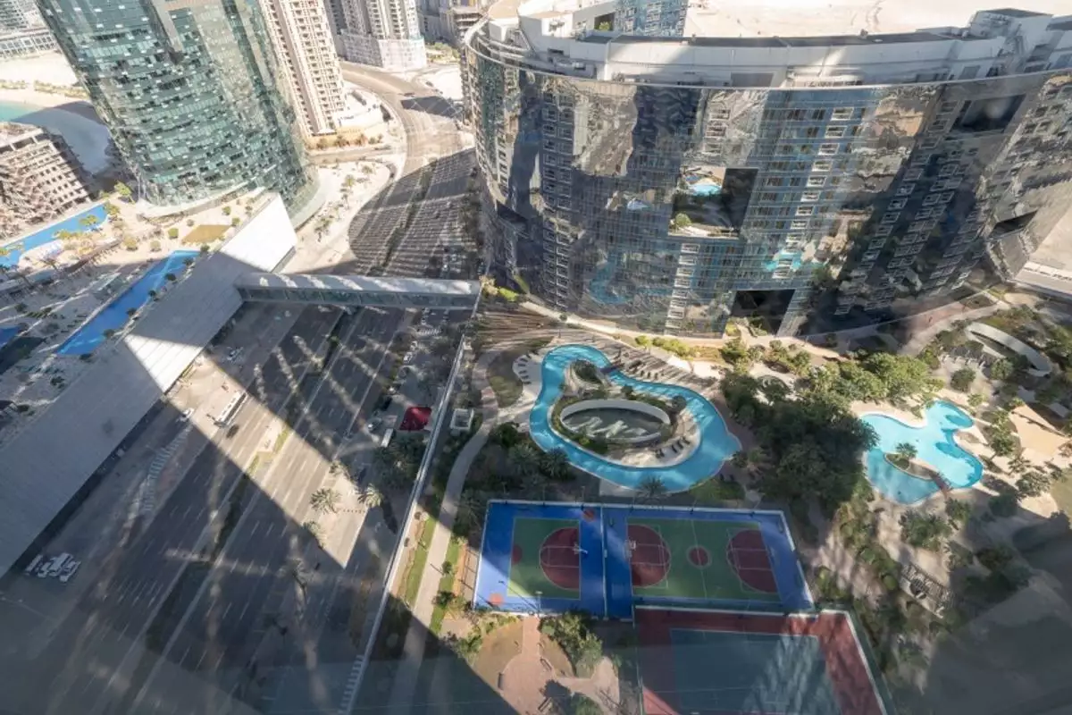 Flat 139m² in UAE, Abu Dhabi. Priced at 432008€ rent photo-11