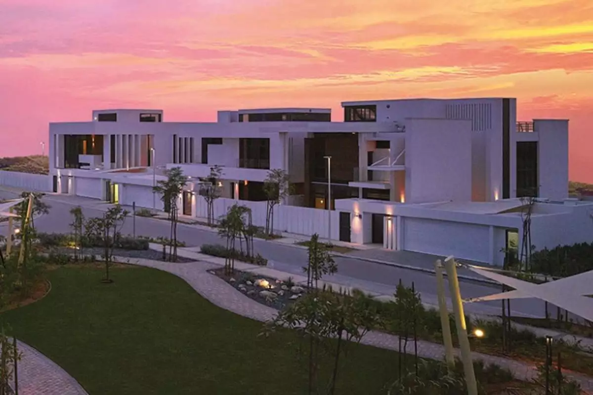 Land 1551m² in UAE, Abu Dhabi. Priced at 2372297€ rent photo-5