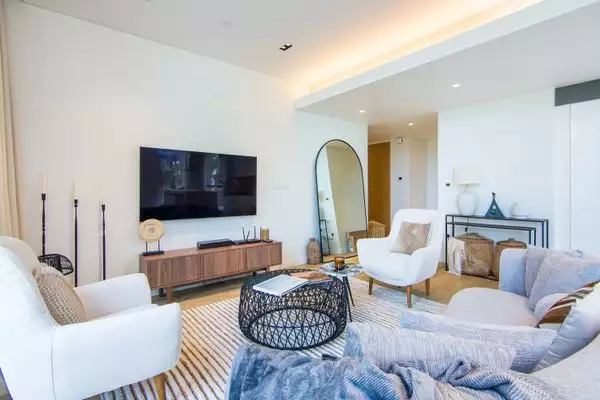 Flat 172m² in UAE, Dubai. Priced at 2253303€ rent photo-2